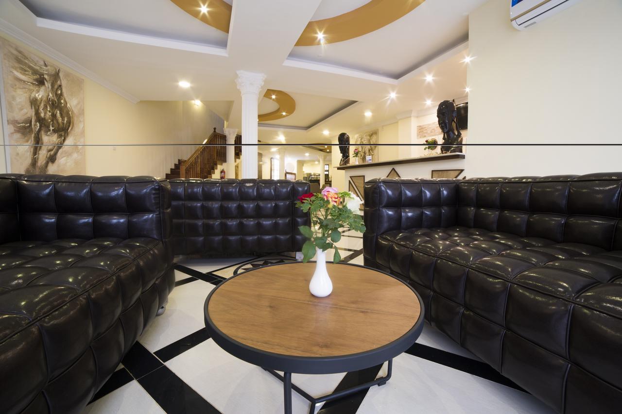 Spice Palace 4*